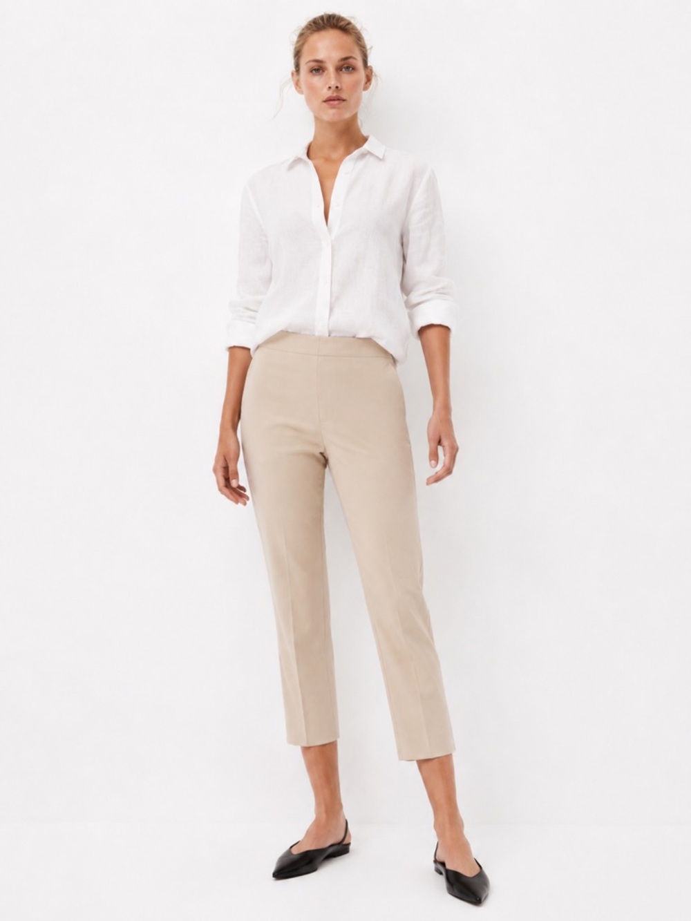 White House Black Market Beige Crop Pull-On Pants Size 10 Career Preppy Workwear